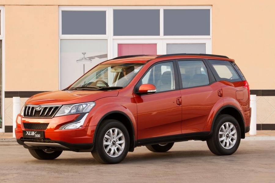  Mahindra XUV500 2015 года  (фото 12 из 30)